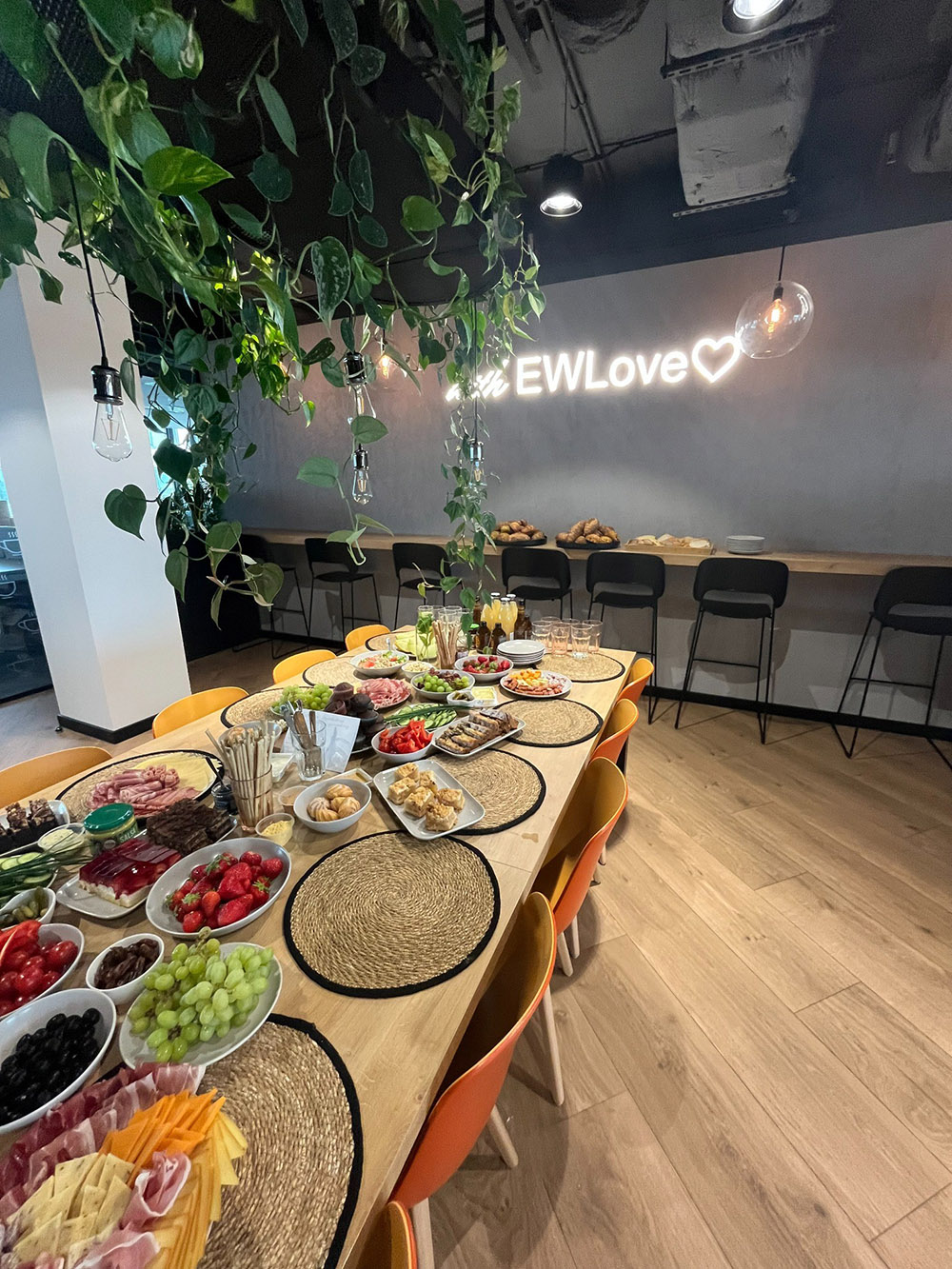 Oferta pracy Arrival Service Specialist with Spanish, EWL GROUP, Warszawa